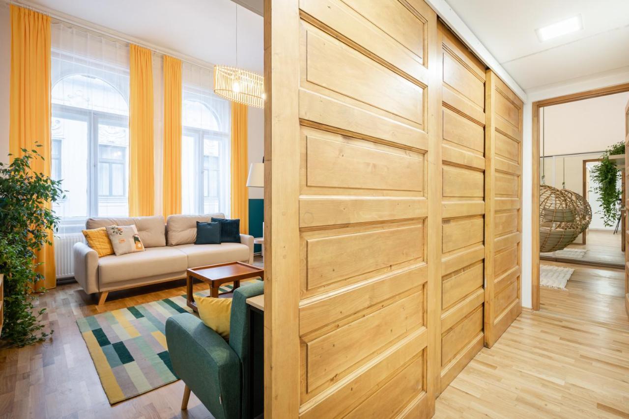 Live Star Apartment Budapeste Exterior foto