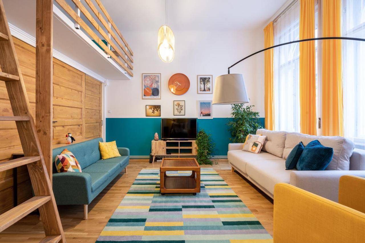 Live Star Apartment Budapeste Exterior foto