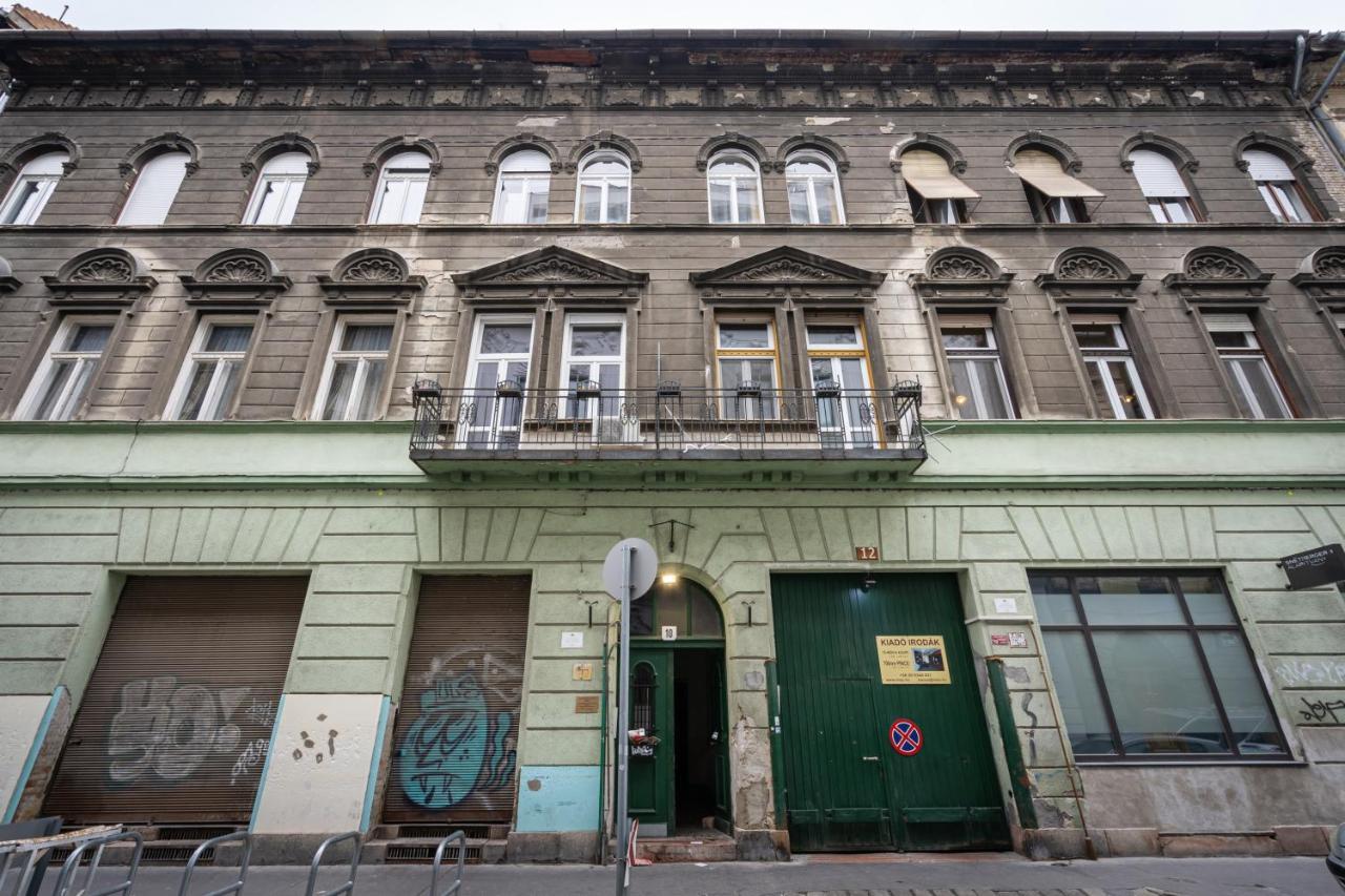 Live Star Apartment Budapeste Exterior foto
